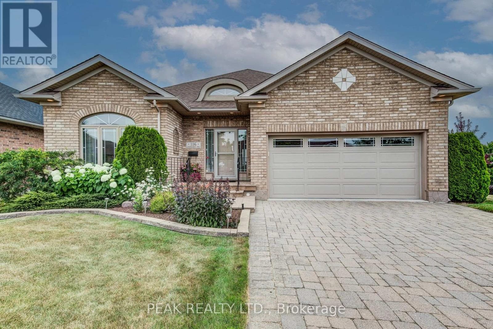 116 STONECROFT WAY — Wilmot, Ontario - Main photo