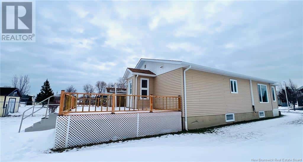63 rue Parisé — Caraquet, New Brunswick - Photo 5 of 45
