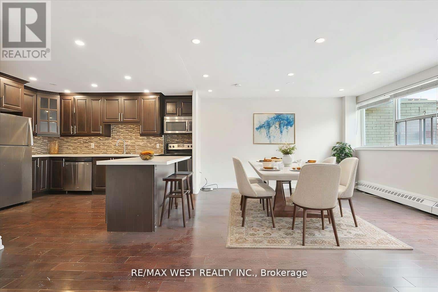 1624 Bloor Street East 66