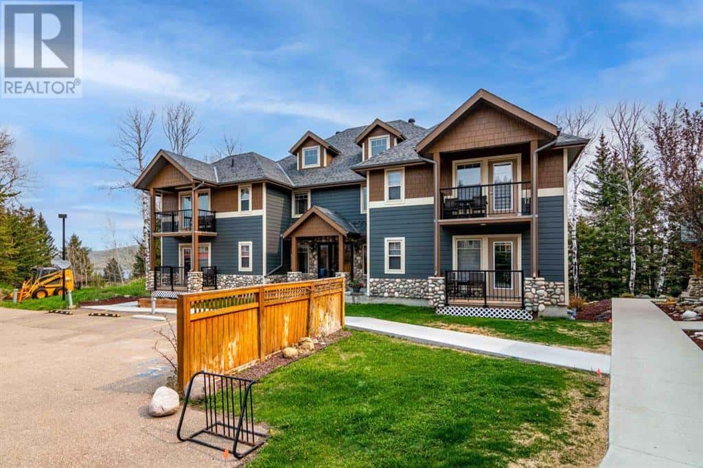 709/710, 401 4 Street — Rural Cypress County, Alberta - Photo 2 of 45