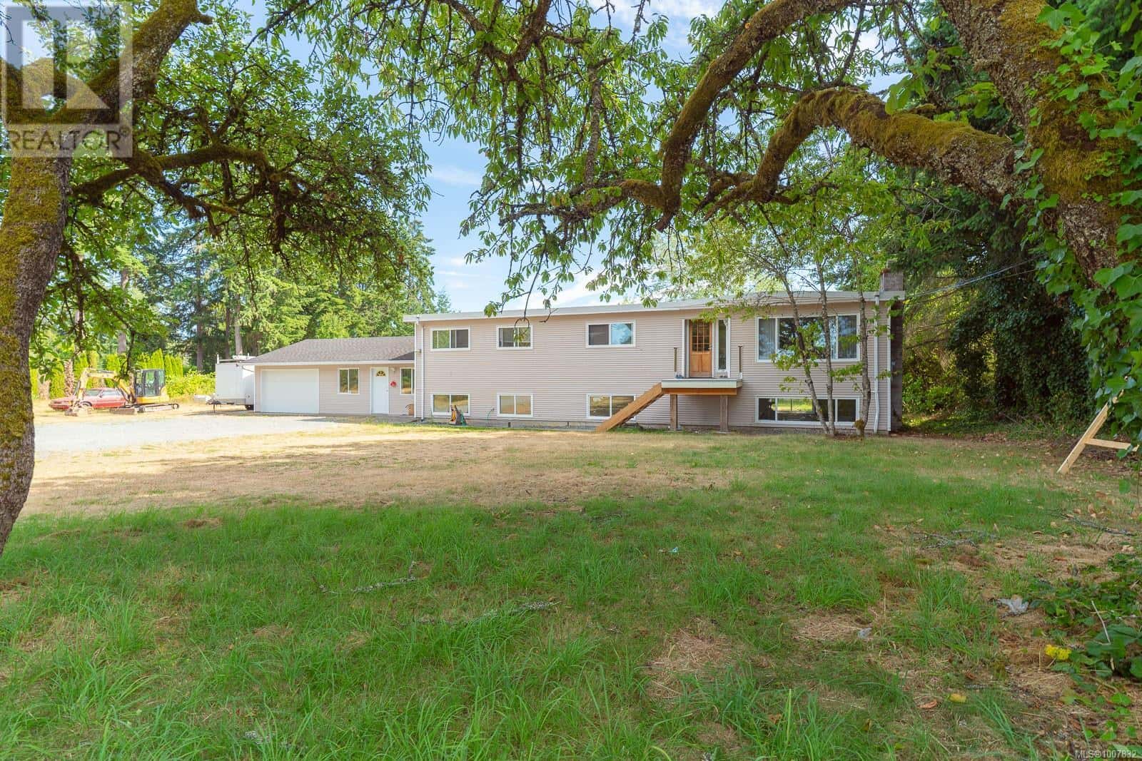 7405 Lantzville Road