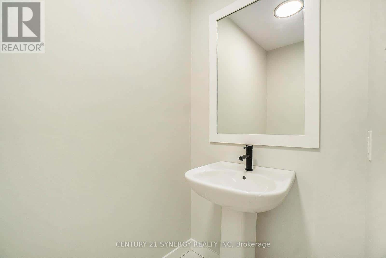 65 VILLENEUVE STREET — North Stormont, Ontario - Photo 4 of 62