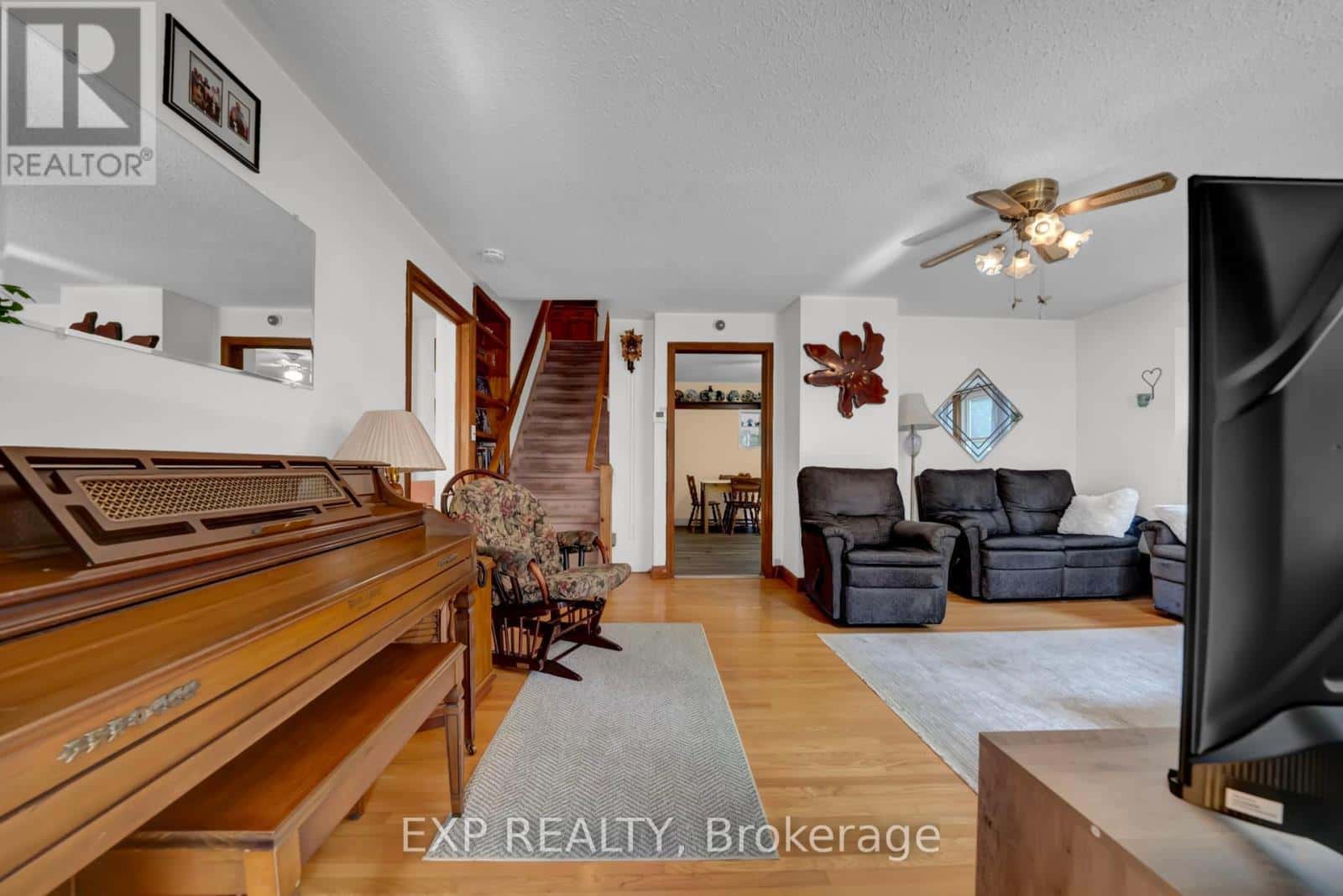 3253 TOOLEY ROAD — Clarington (Courtice), Ontario - Photo 5 of 50