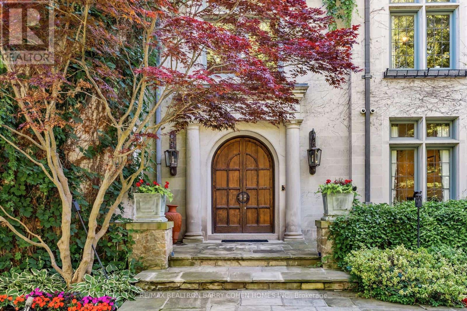 85 THE BRIDLE PATH — Toronto (Bridle Path-Sunnybrook-York Mills), Ontario - Photo 5 of 33