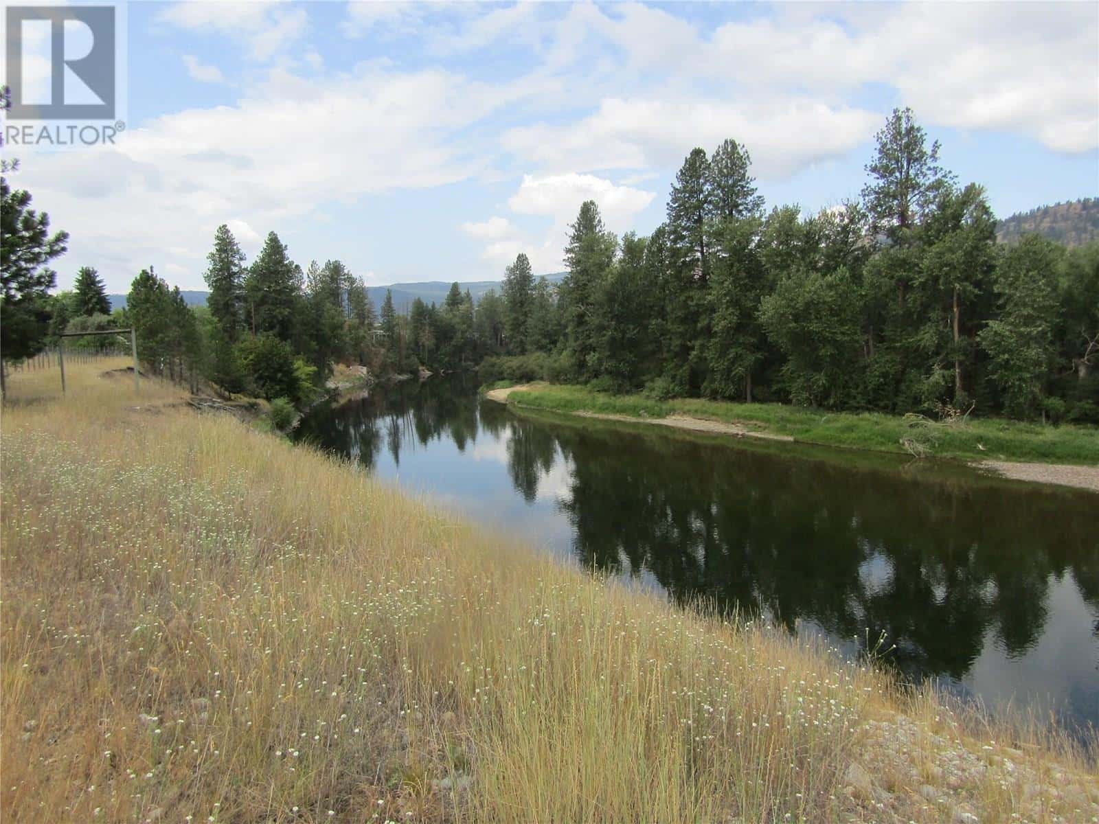 5925 Danish Road — Grand Forks, British Columbia - Photo 2 of 25