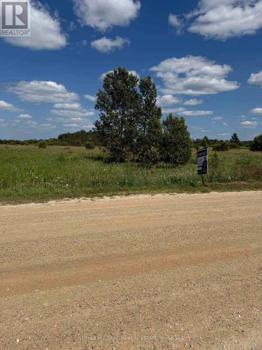 13 - 132675 SOUTHGATE ROAD — Southgate, Ontario - Photo 2 of 2