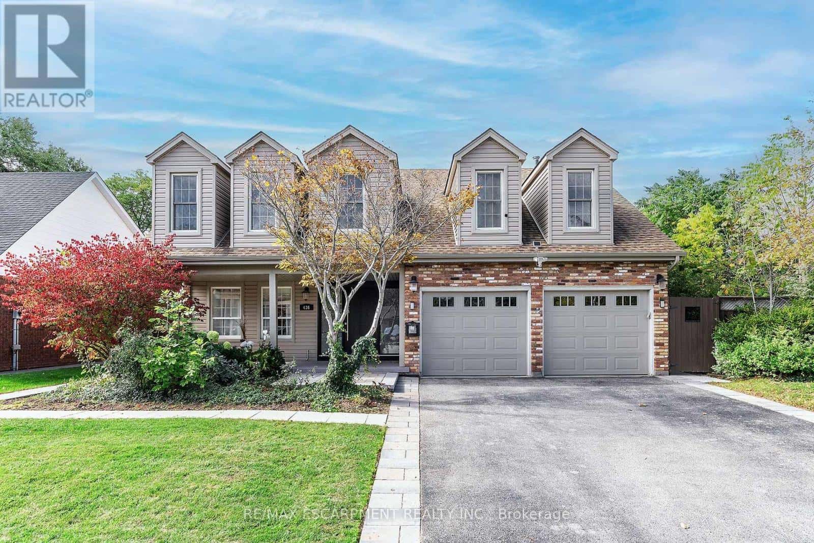 Home in Burlington (Shoreacres)