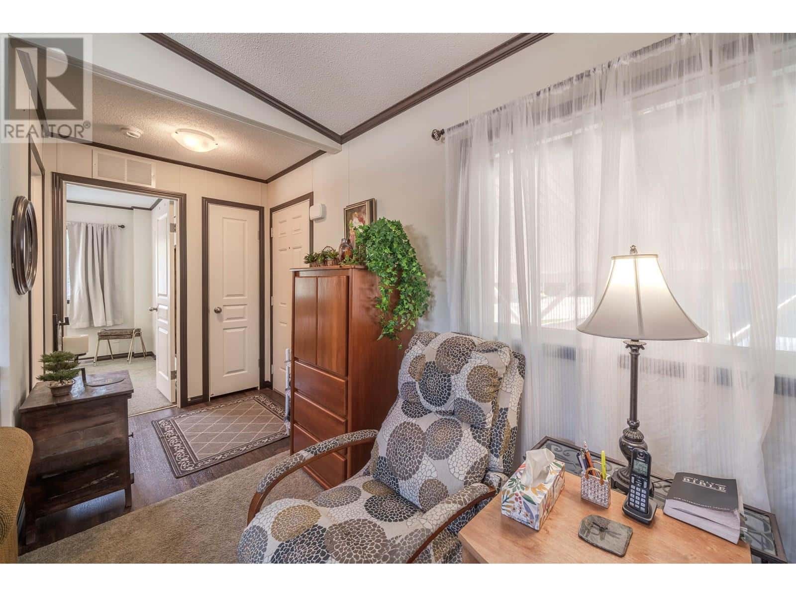 50 208 8TH STREET — 100 Mile House, British Columbia - Photo 5 of 27