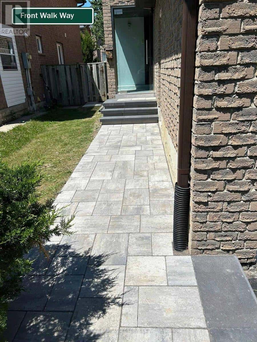 62 PROVIDENCE CRESCENT — Markham (Milliken Mills West), Ontario - Photo 5 of 31