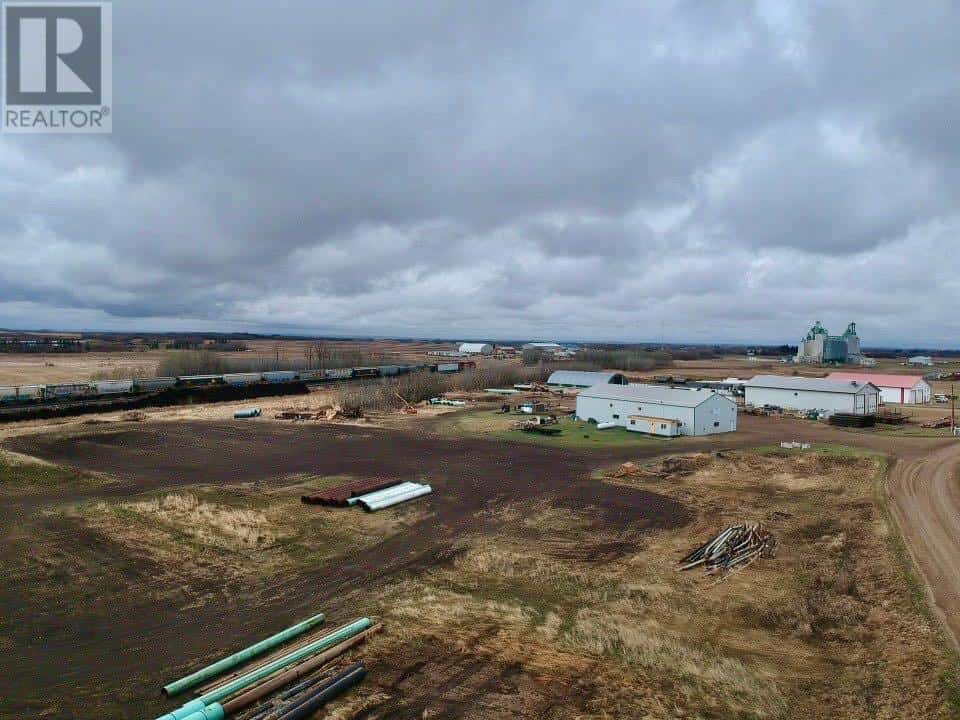 251, 47017 21 Highway — Rural Camrose County, Alberta - Photo 2 of 18