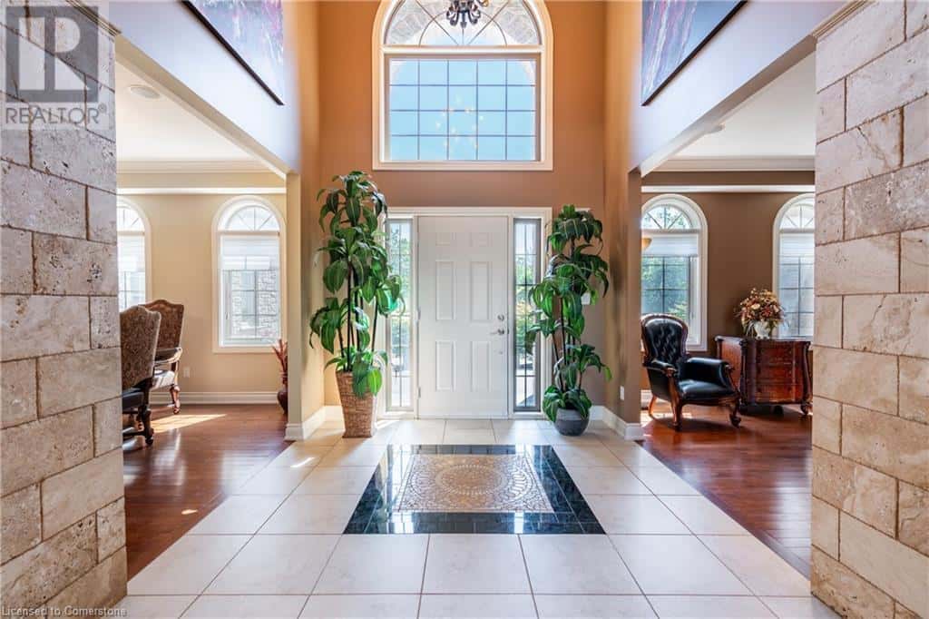 2600 MAPLE Street — Pelham, Ontario - Photo 5 of 42