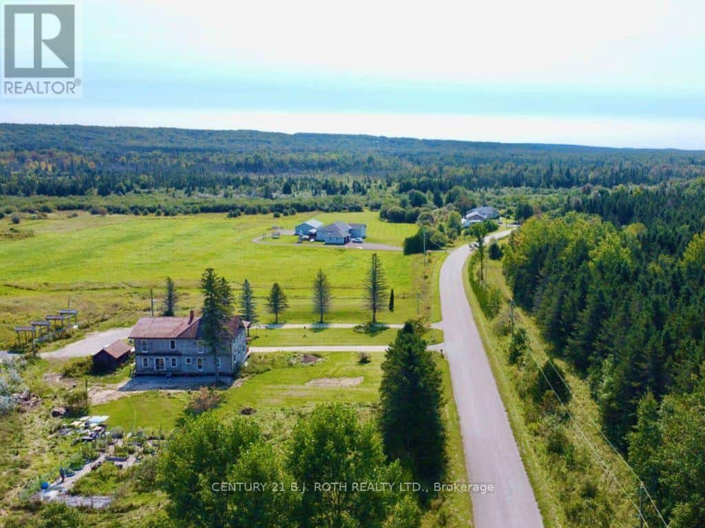 253 CRAIG SIDE ROAD — Oro-Medonte (Moonstone), Ontario - Photo 3 of 15