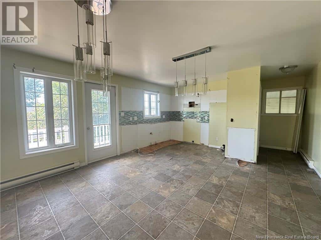 10 St-Paul Street — Kedgwick, New Brunswick - Photo 4 of 20