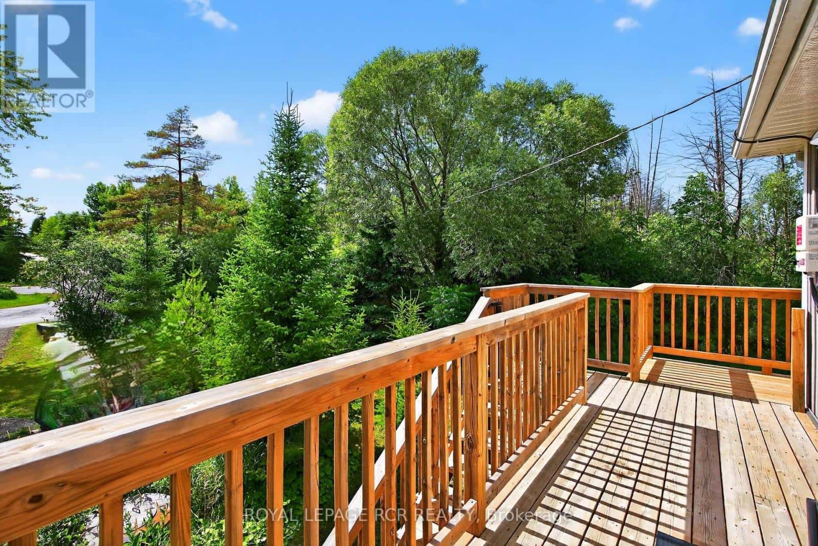 8 MUSTARD STREET — Uxbridge, Ontario - Photo 4 of 50