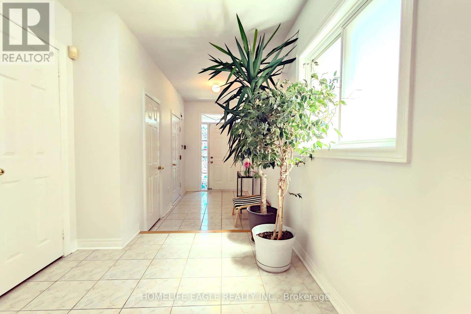 12 INDIGO STREET — Richmond Hill (Rouge Woods), Ontario - Photo 3 of 31