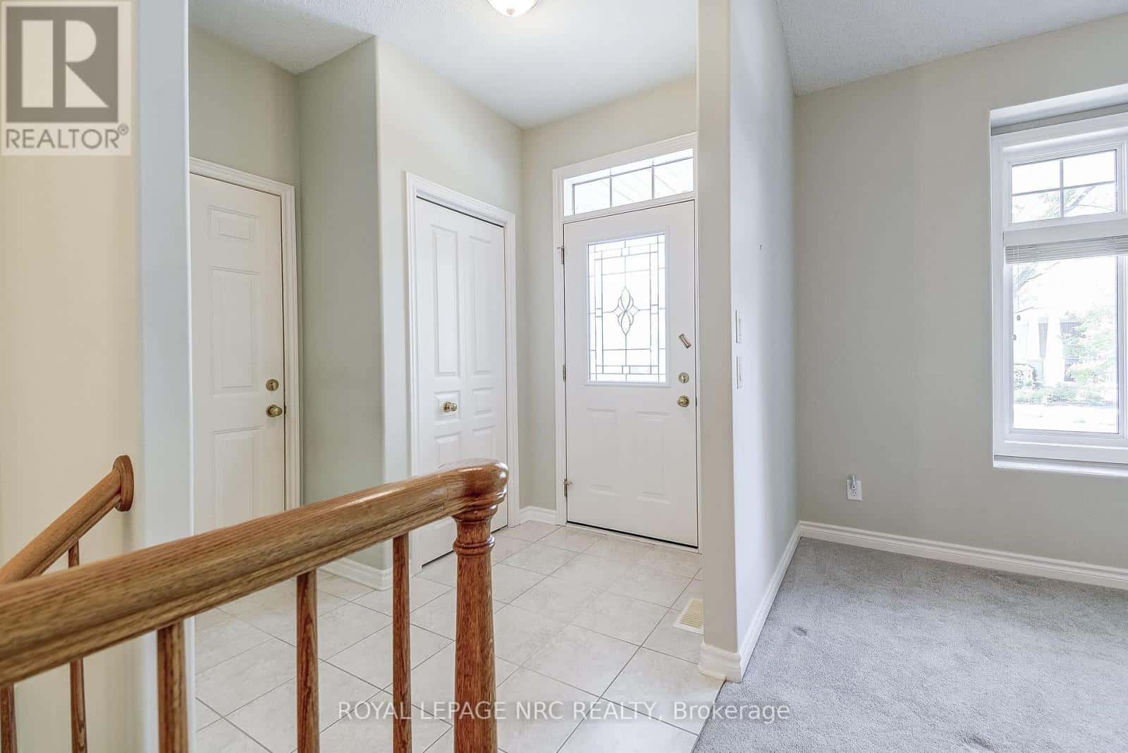 12 - 92 LORETTA DRIVE — Niagara-on-the-Lake (Virgil), Ontario - Photo 5 of 48