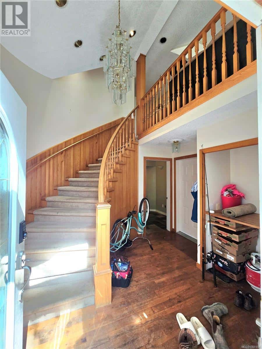 1294 Lynn Rd — Tofino, British Columbia - Photo 3 of 17