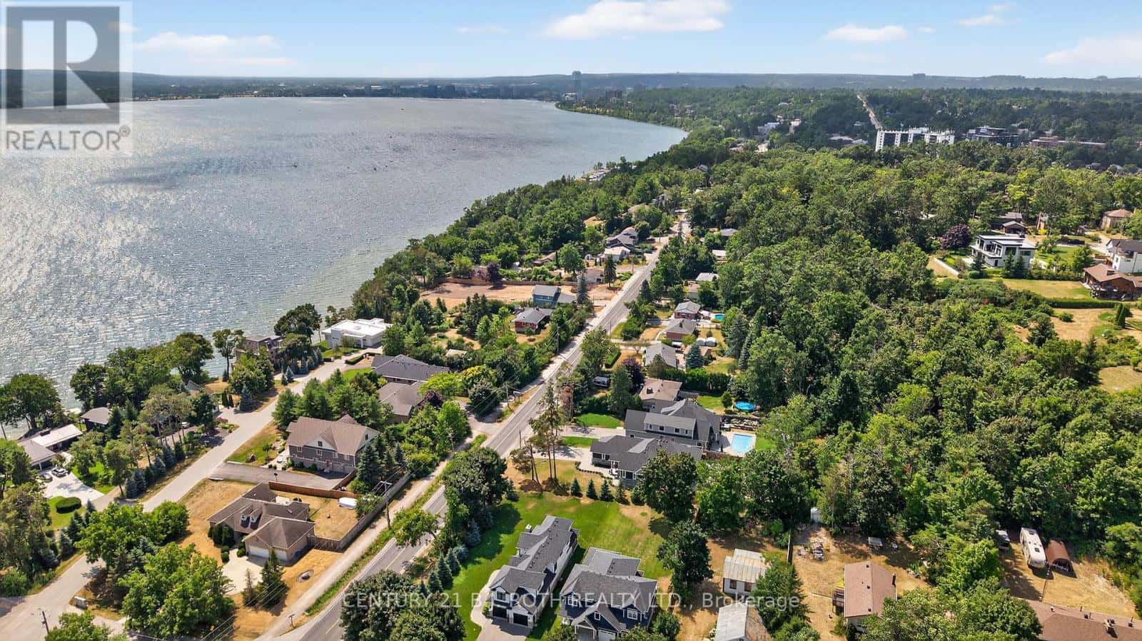 300 SHANTY BAY ROAD — Oro-Medonte (Shanty Bay), Ontario - Photo 3 of 50