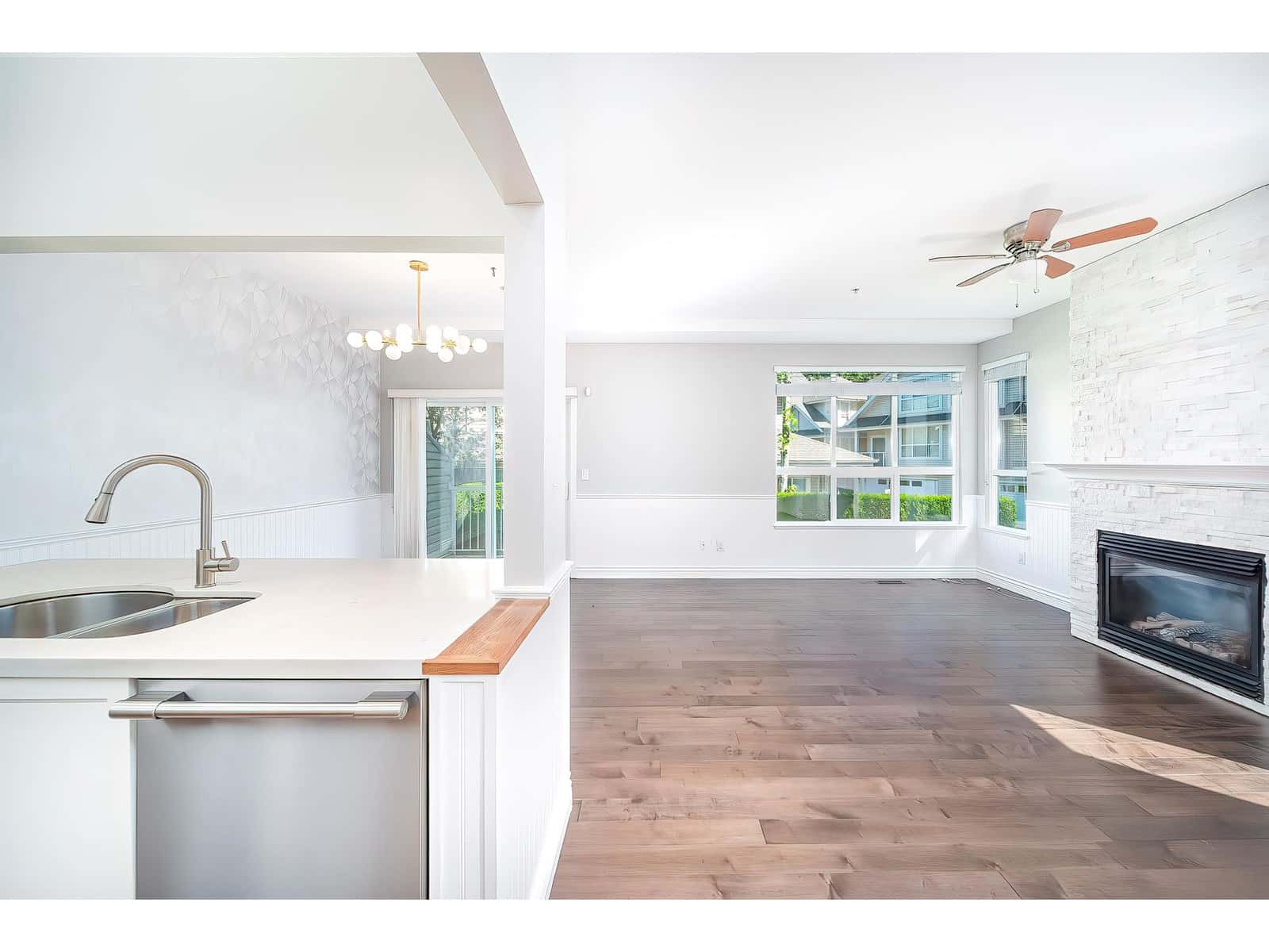 24 8568 209 STREET — Langley, British Columbia - Photo 4 of 32