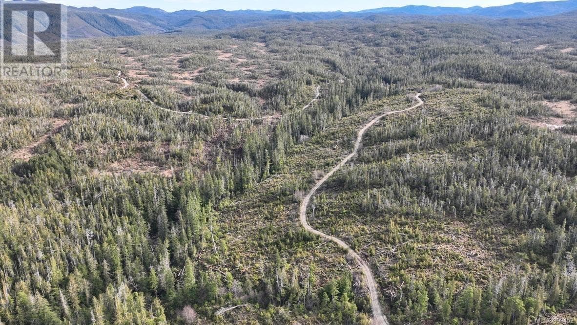 4 Cape Sutil Holberg (Off) Hwy — Port Hardy, British Columbia - Main photo