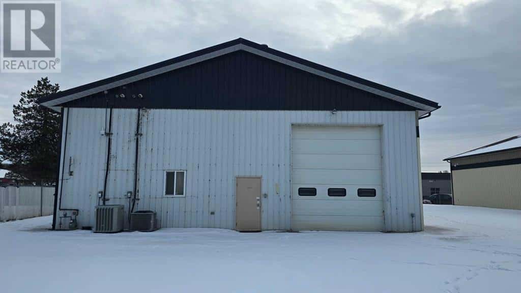 9922 101 Avenue — Plamondon, Alberta - Photo 3 of 4