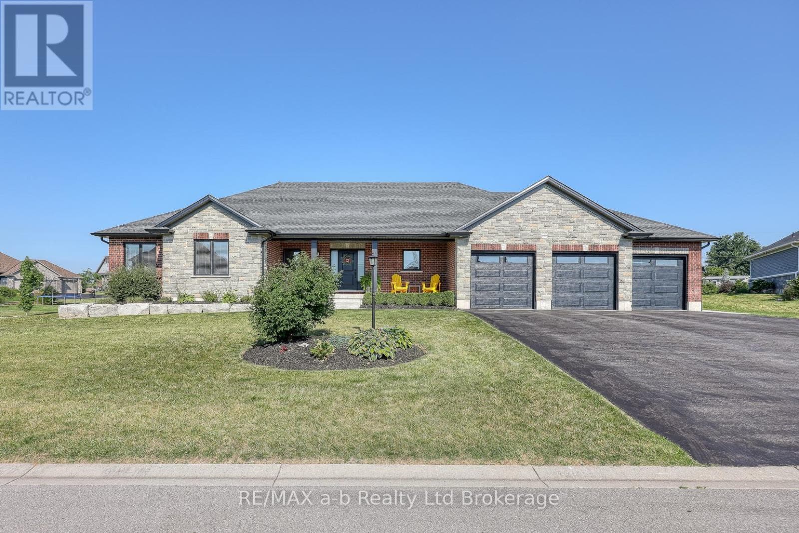 49286 ASHLAND AVENUE — Malahide (Lyons), Ontario - Main photo