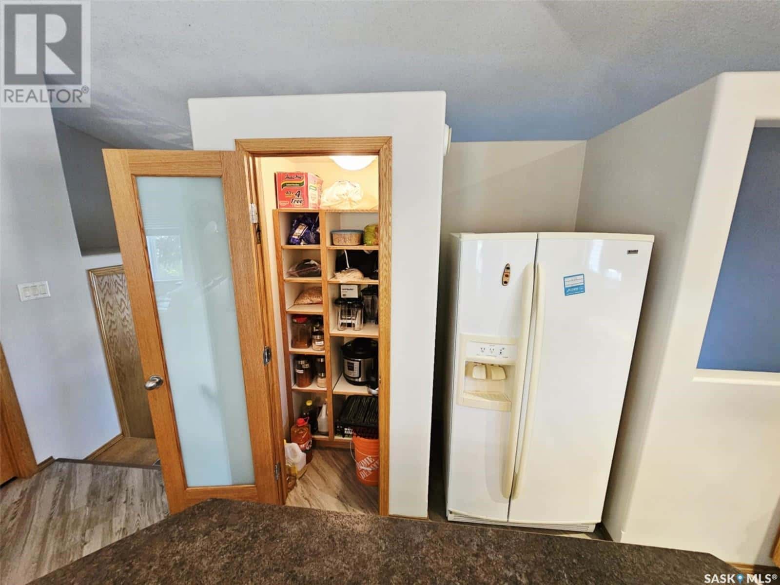 1122 Borden DRIVE — Esterhazy, Saskatchewan - Photo 5 of 50