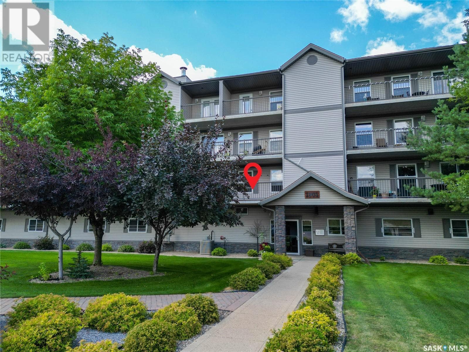 201 1901 1 1/2 AVENUE W — Prince Albert, Saskatchewan - Main photo