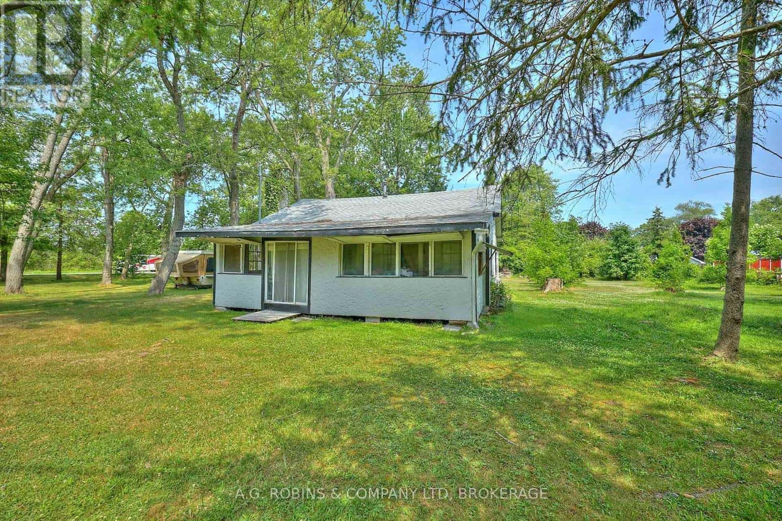 10598 WOODLAND DRIVE — Wainfleet (Lakeshore), Ontario - Photo 5 of 36