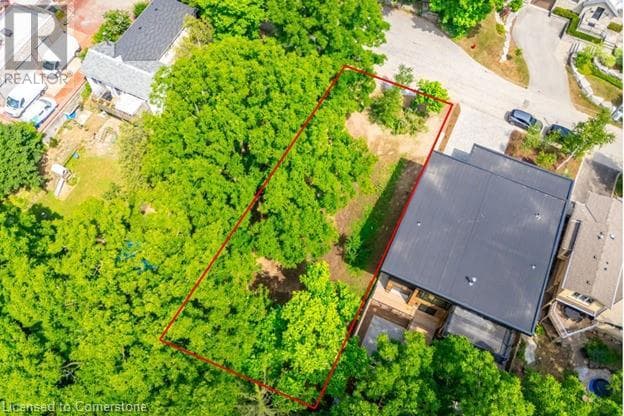 98 ALMA Street — Dundas, Ontario - Main photo