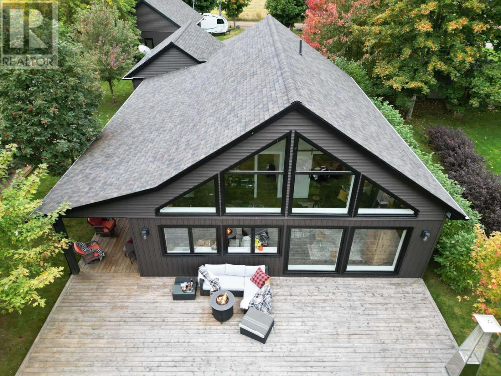 100 LAKE SHORE Drive — Great Village, Nova Scotia - Photo 3 of 50