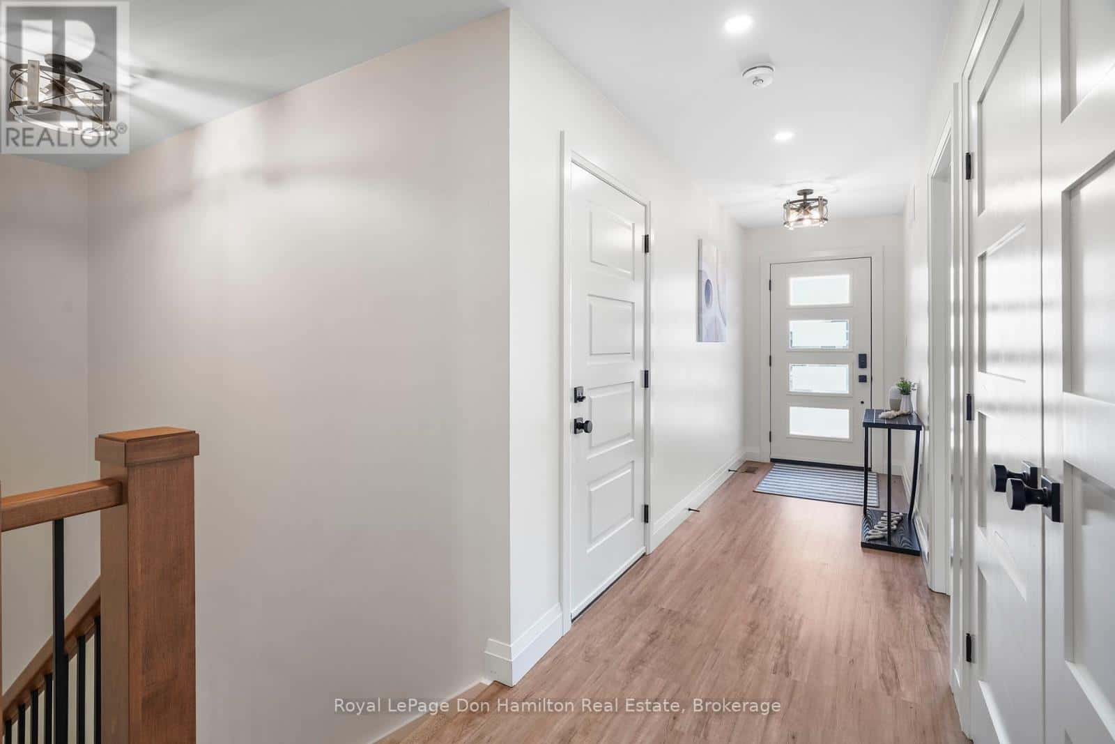 655 GLORIA STREET — North Huron (Blyth), Ontario - Photo 5 of 50