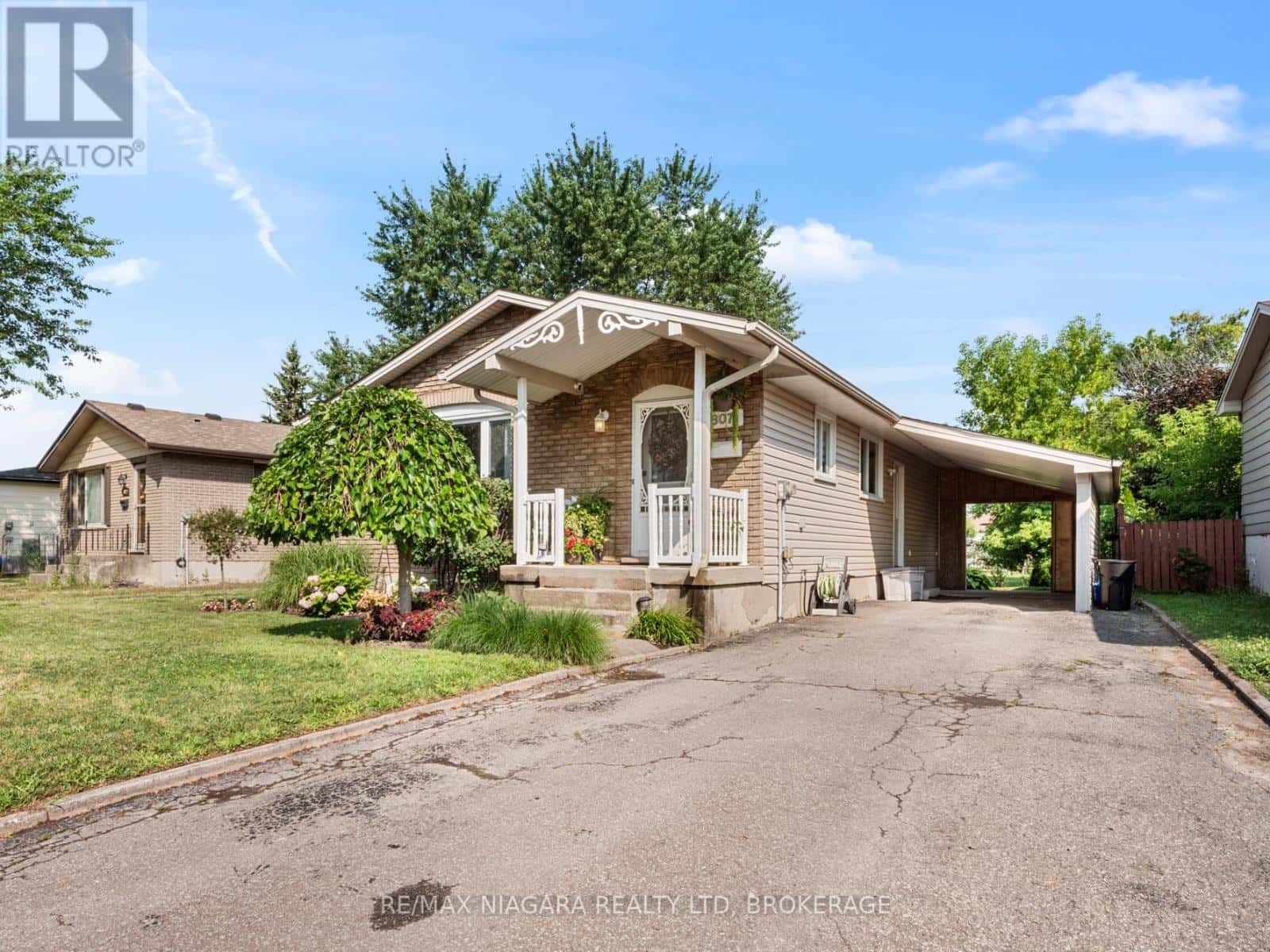 8071 PADDOCK TRAIL DRIVE — Niagara Falls (Ascot), Ontario - Photo 2 of 38