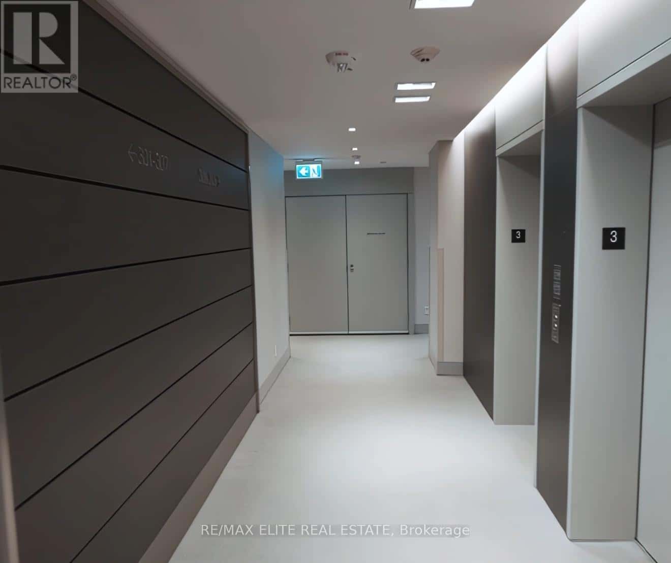 305 - 398 HIGHWAY 7 E — Richmond Hill (Doncrest), Ontario - Photo 4 of 8