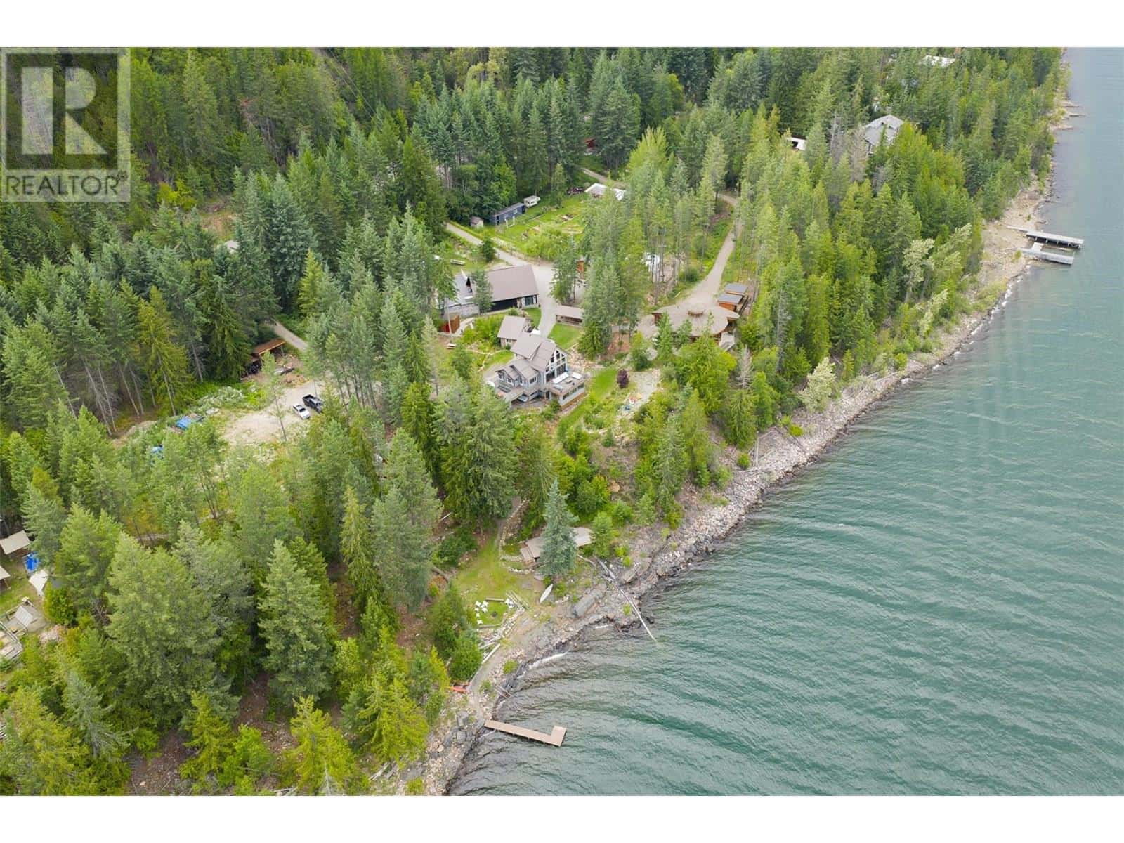 5278 Amundsen Road — Kaslo, British Columbia - Photo 3 of 96