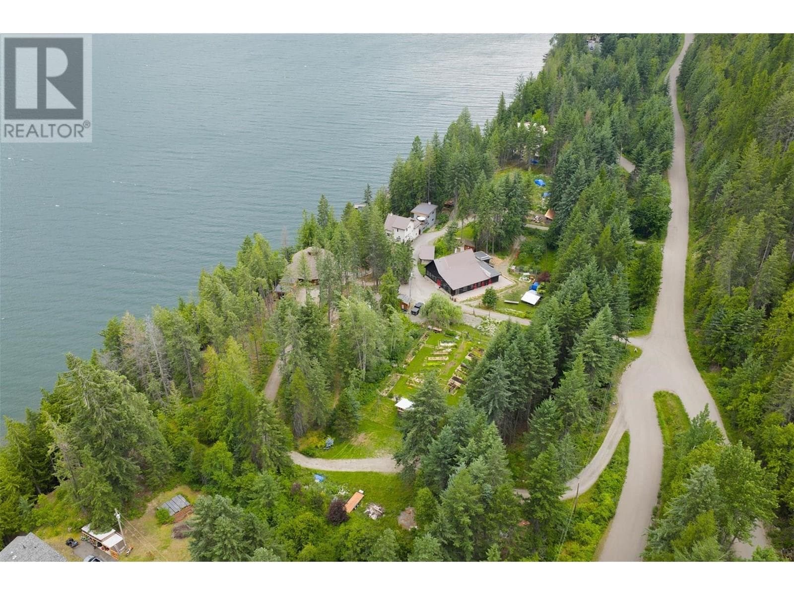 5278 Amundsen Road — Kaslo, British Columbia - Main photo