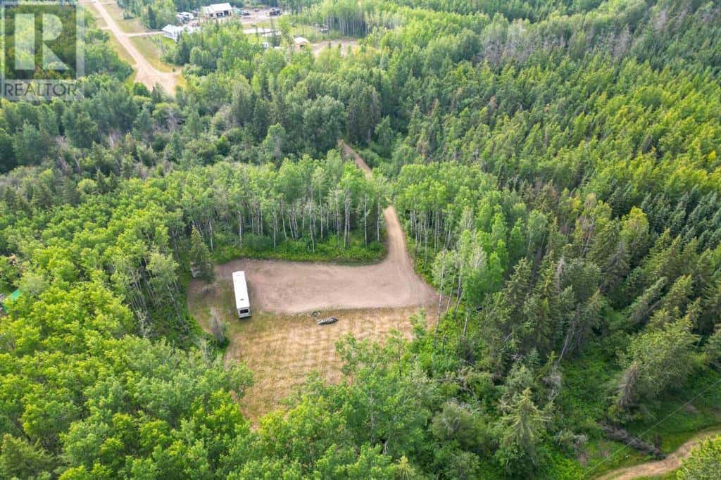 #5 Ovich Lane — Rural Athabasca County, Alberta - Photo 4 of 10