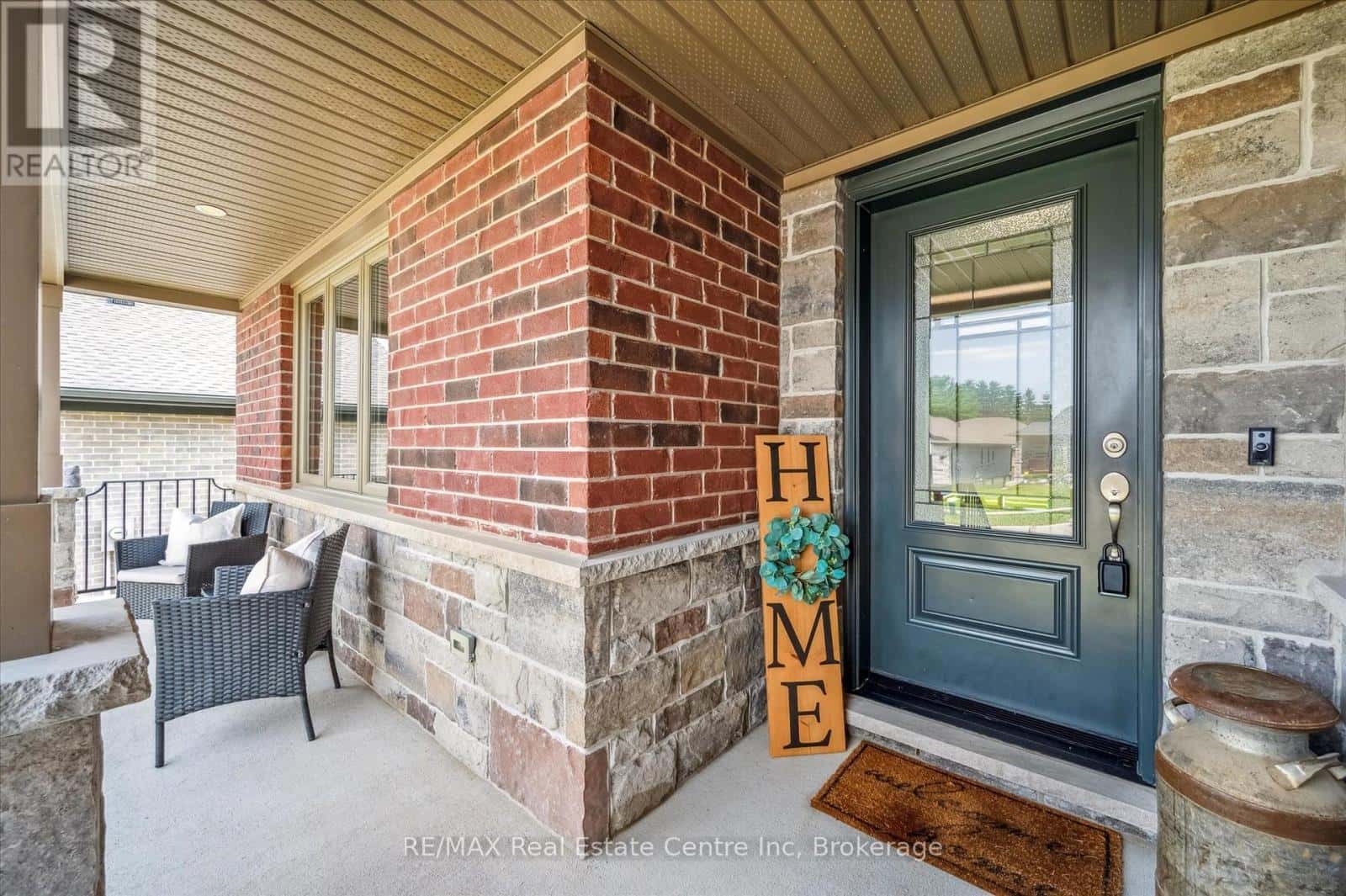 91 Gerber — Perth East (Milverton), Ontario - Photo 5 of 45