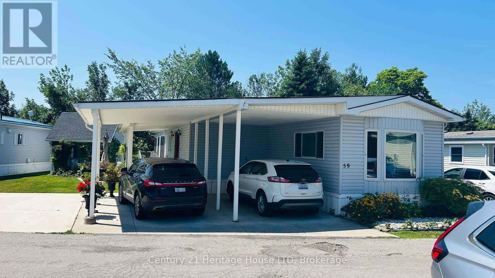 Fort Erie (Black Creek), Ontario — Fort Erie (Black Creek), Ontario - Photo 2 of 66