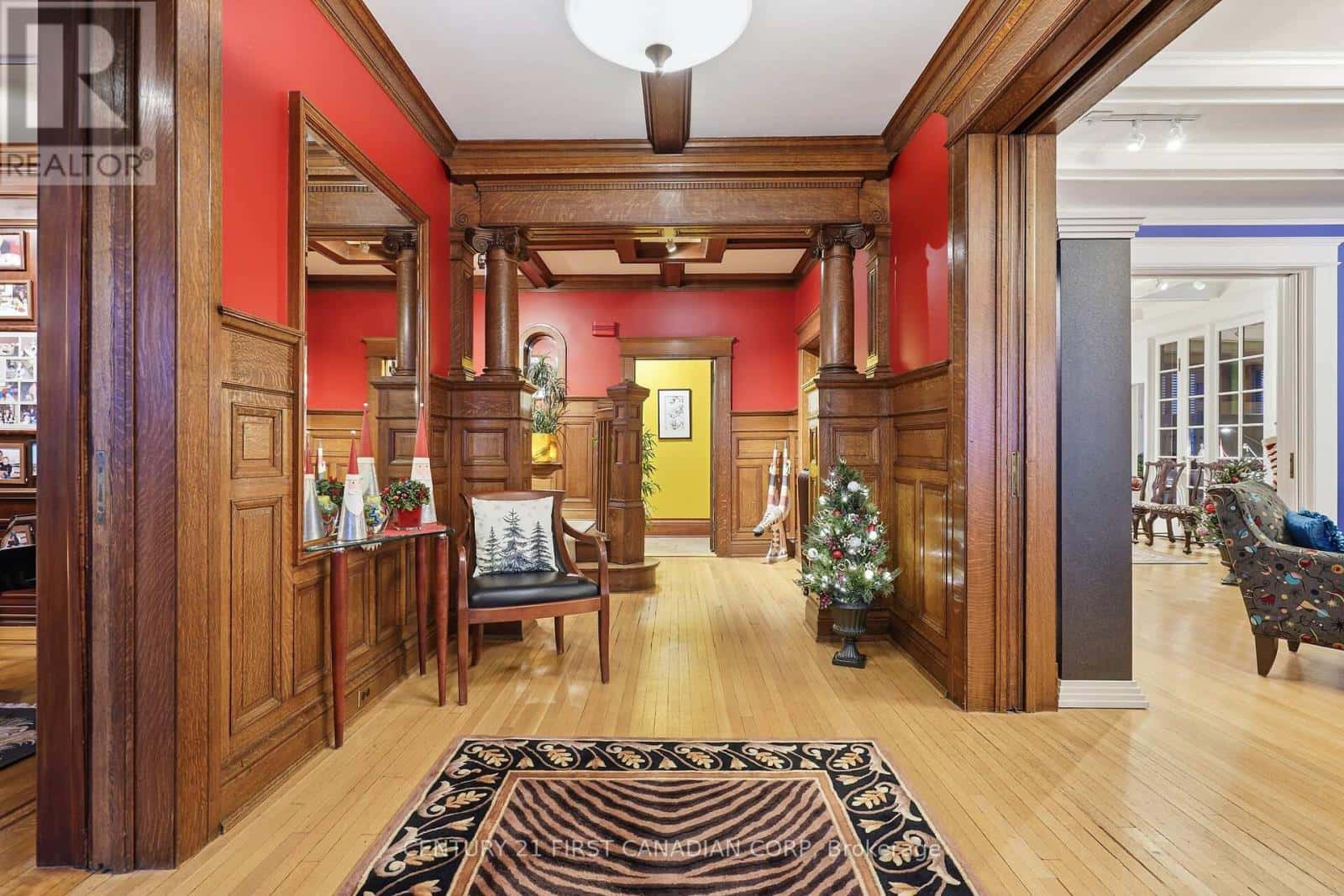 191 CHEAPSIDE STREET — London East (East B), Ontario - Photo 4 of 100