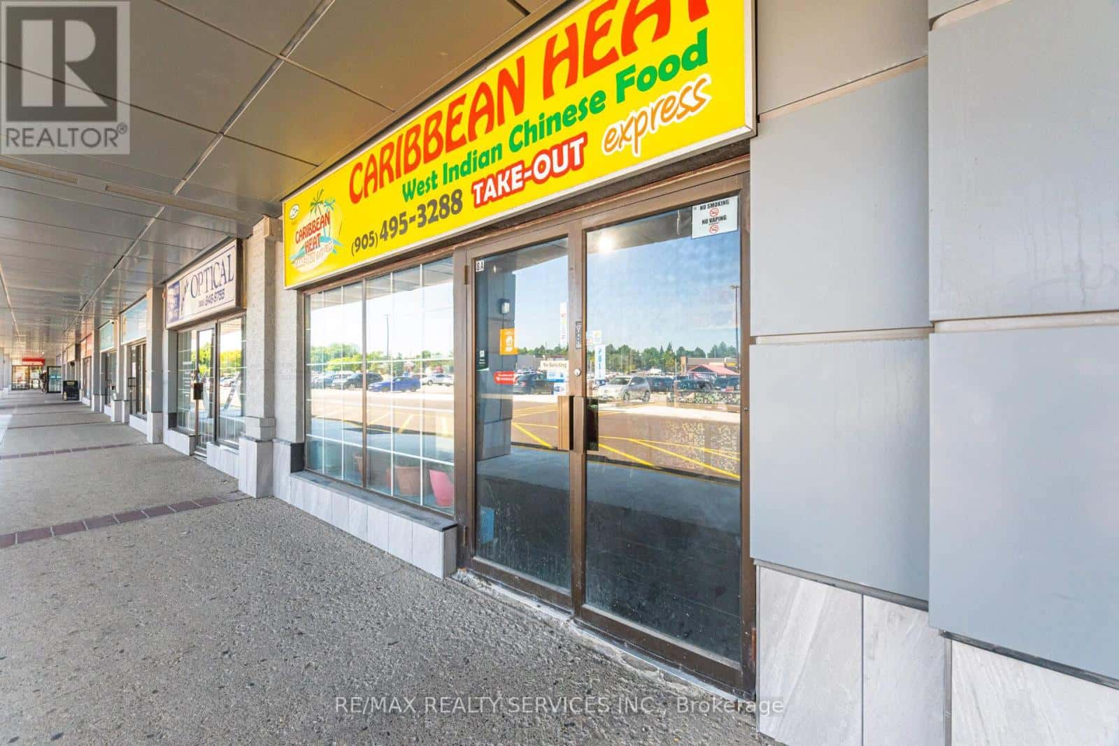 8A - 180 SANDALWOOD PARKWAY E