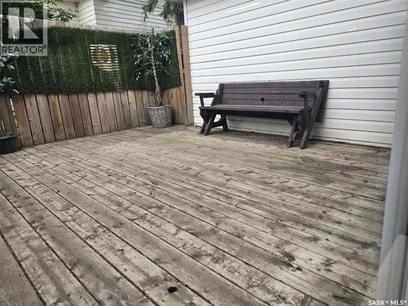 601 Grand AVENUE — Indian Head, Saskatchewan - Photo 3 of 23