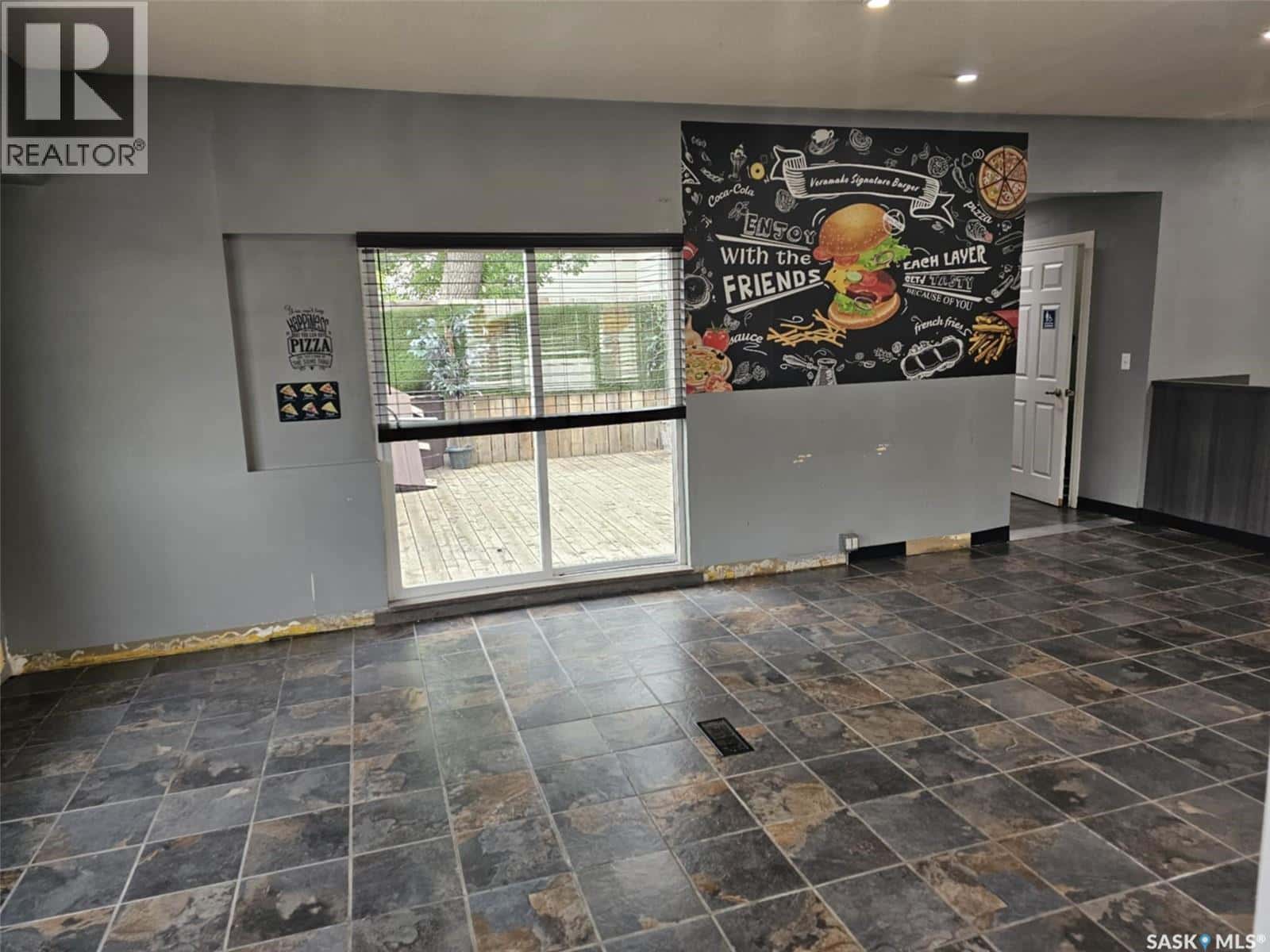 601 Grand AVENUE — Indian Head, Saskatchewan - Photo 5 of 23