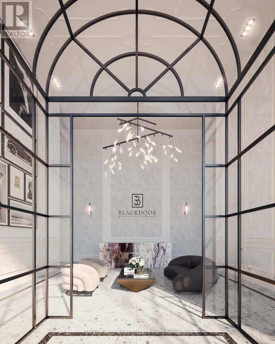 Toronto (Humewood-Cedarvale), Ontario — Toronto (Humewood-Cedarvale), Ontario - Photo 4 of 8