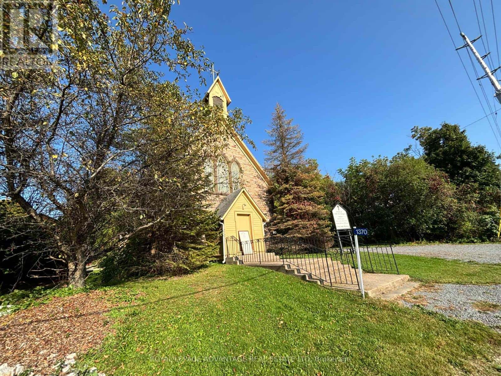 1370 HWY 511 ROAD — Drummond/North Elmsley, Ontario - Photo 2 of 16