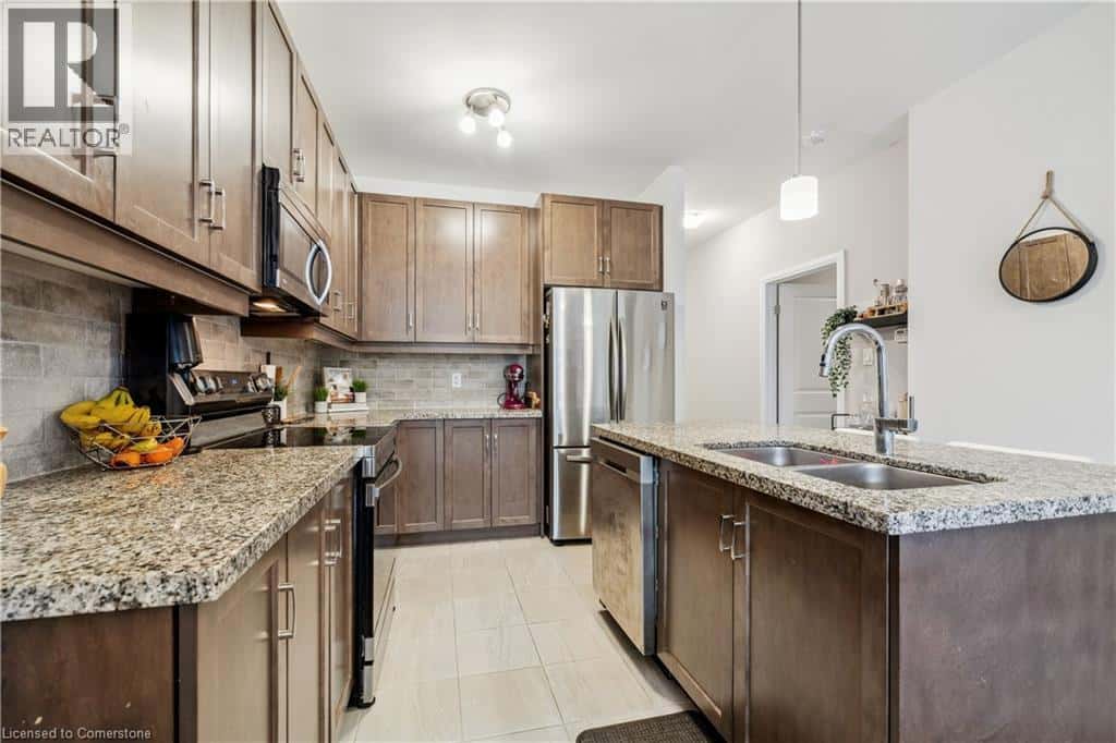 18 SOUTH COAST Circle — Crystal Beach, Ontario - Photo 3 of 42