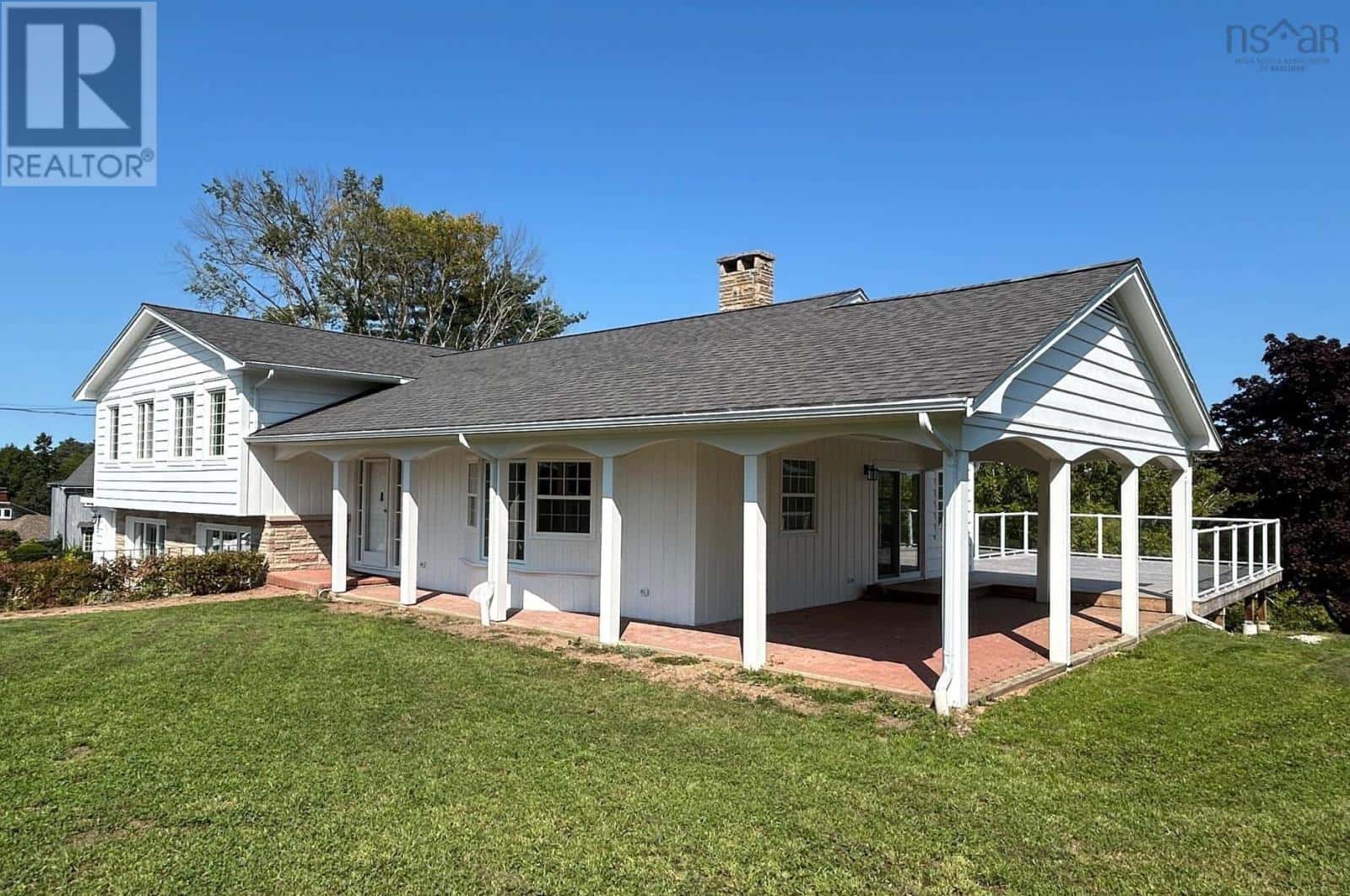 97 Nauss Point Road — Chester, Nova Scotia - Photo 2 of 31