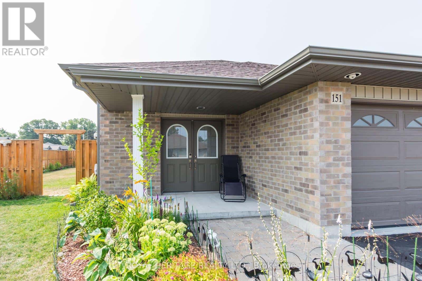 151 ROLLINS DRIVE — Belleville (Belleville Ward), Ontario - Photo 2 of 30