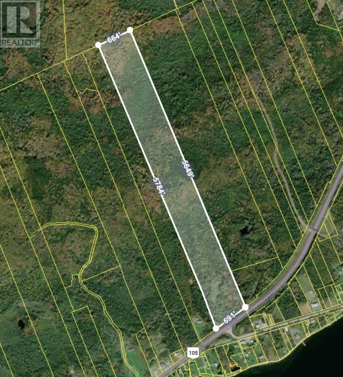 Highway 105 — Baddeck, Nova Scotia - Photo 2 of 13