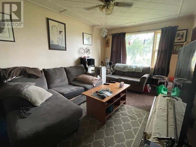 424 & 428 Government ST — Dryden, Ontario - Photo 3 of 28